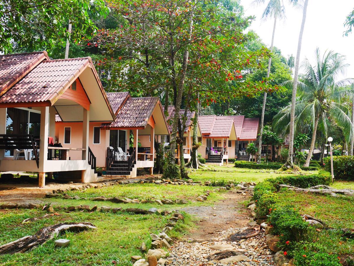 Sea Flower Resort Koh Chang Exterior photo